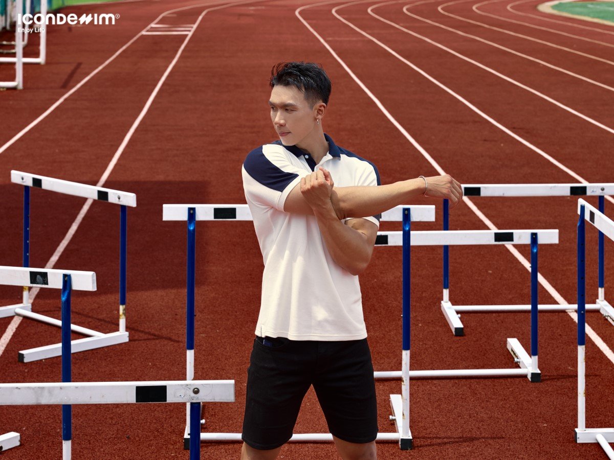 Áo polo kết hợp với quần short thể thao